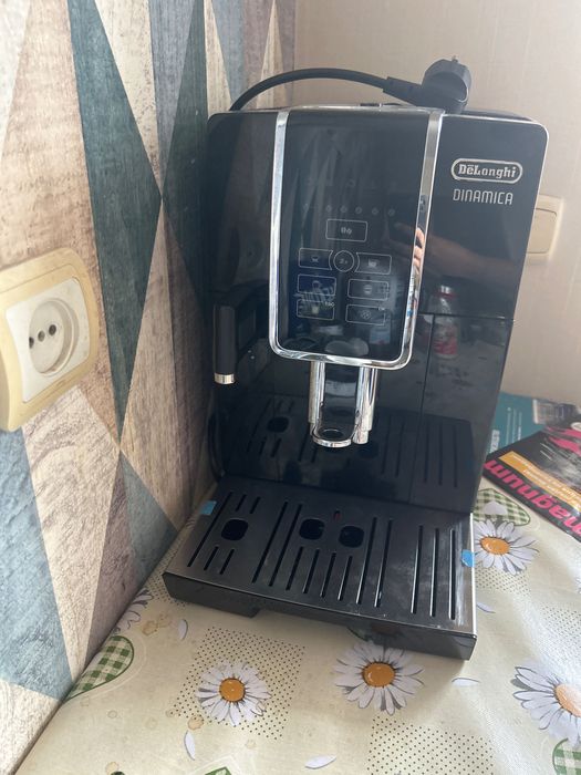 Кофемашина Delonghi Dinamica ECAM350.50.B черный