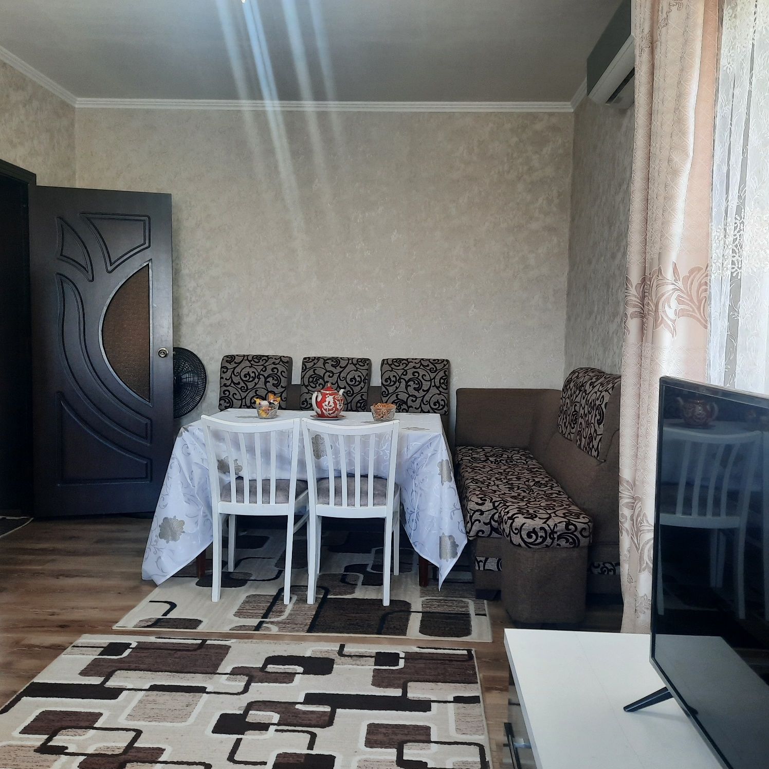 Продам 2-ую уютную квартиру,возле метро Гафур Гуляма