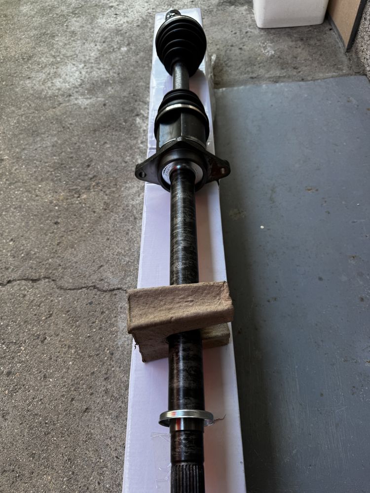 39100JG74A Полуоска SNR DK68.024, дясна за Nissan X-TRAIL T31