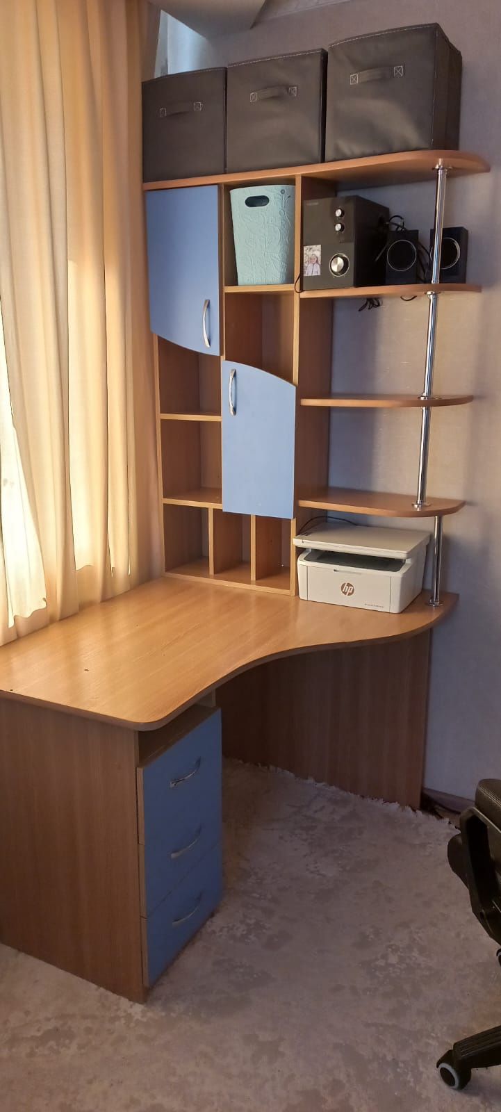 Стол компьютерный