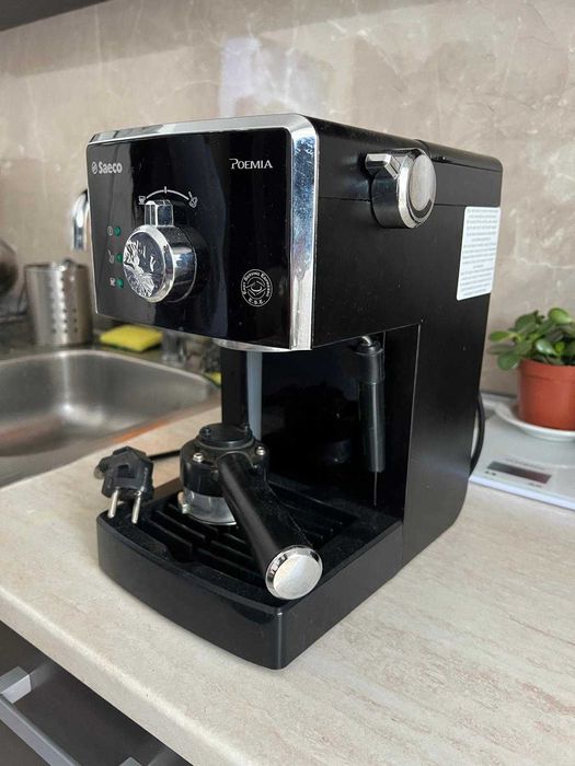 Кафе машина Saeco Poemia