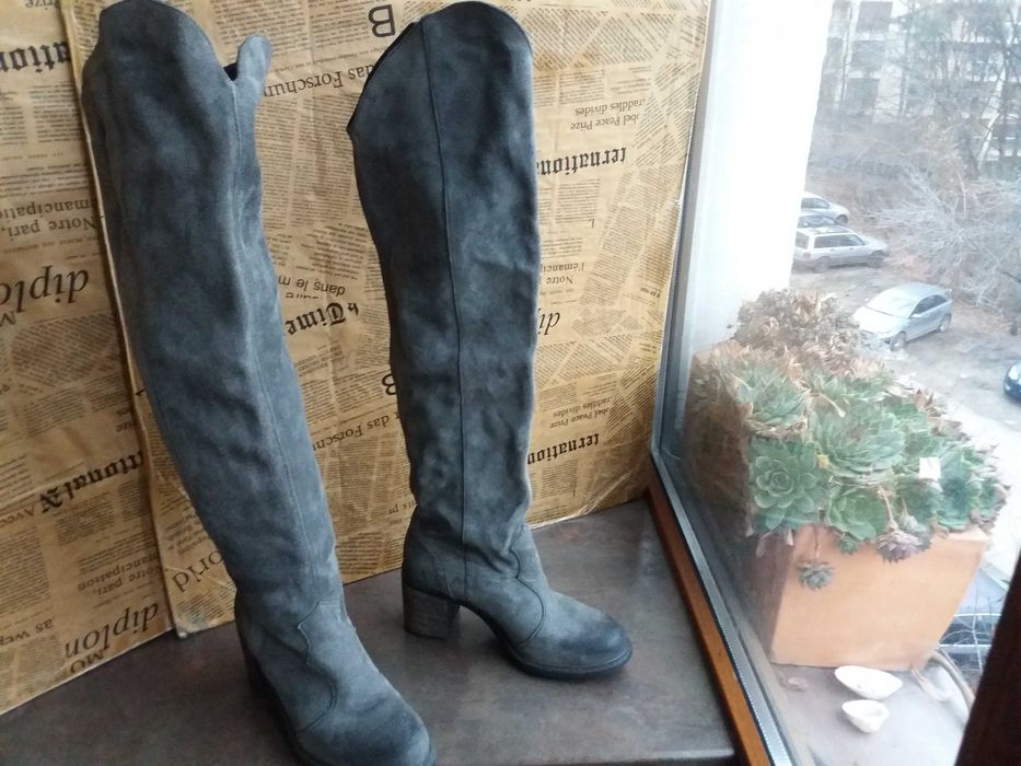 дамски ботуши,зимни обувки,чизми над коляно номер37