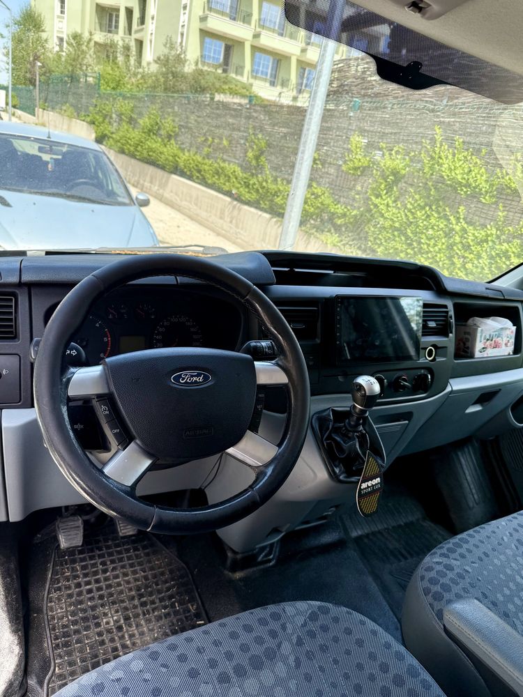 Ford Transit с място за сън