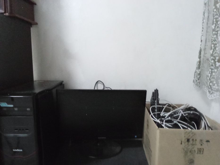 Кампютер  бу с мишкой клавиатурой