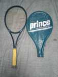 Vând racheta tenis PRINCE GRAPHITE COMP 90 stare impecabila