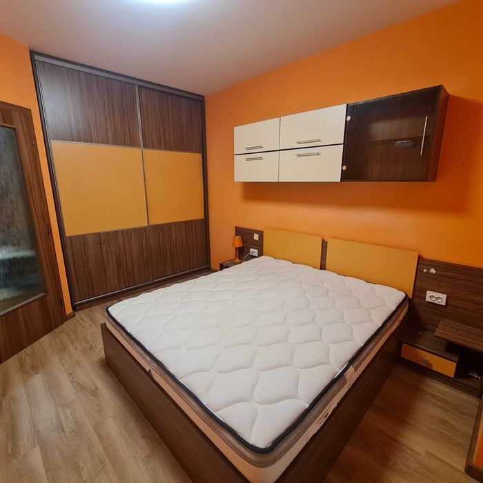 Дава се под наем Тристаен апартамент в София, Люлин 8 - 72 кв.м за 648.21 € - Снимка #1