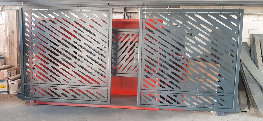 Porti garduri balustrada din tabla decupata