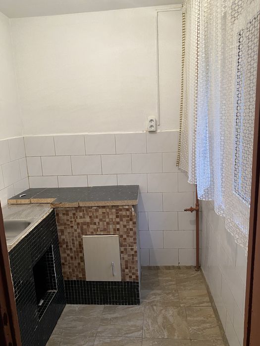 inchiriez apartament 2 camere valea rosie