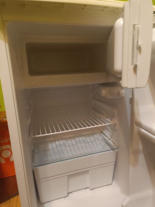 Frigider Westwood  potrivit pt garsoniera/ camin