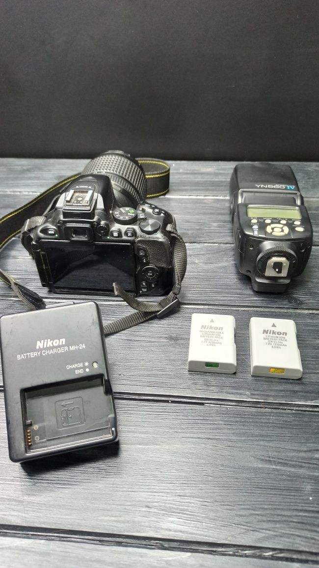 Nikon D5600 kit AF-P 18-140mm f/3.5-5.6G ED VR. Фотоаппарат.