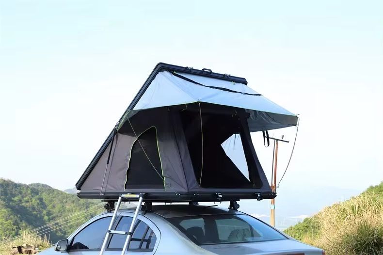 Cort auto Roof Top Hard-Shell pentru 2 persoane – montaj rapid