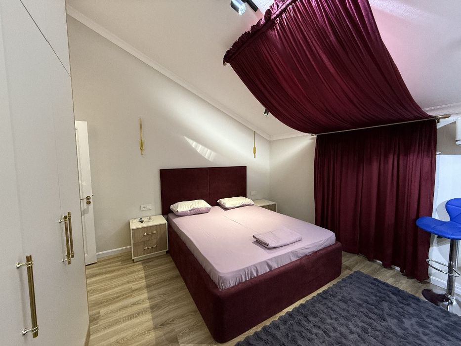 СРОЧНО!!Продается четырёхкомнатная квартира-дуплекс
Юнусобатском рай