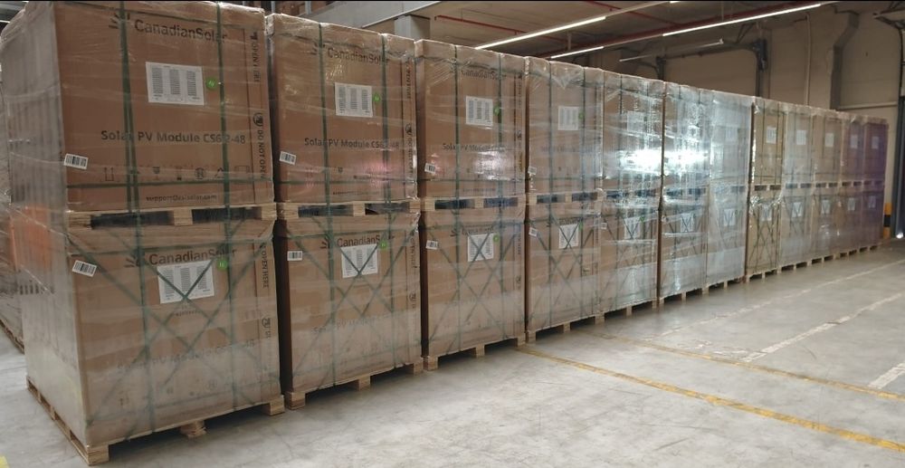 Panouri Canadian 460w la palet STOC