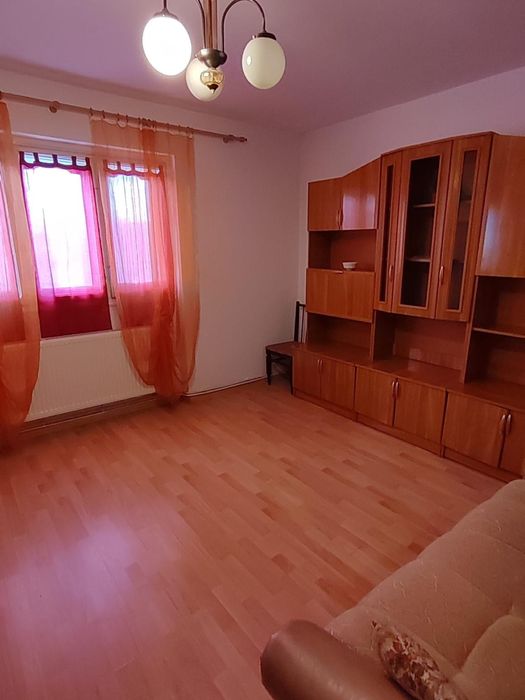 Apartament 2 camere,etaj 5,decomandat,Gradina Publica