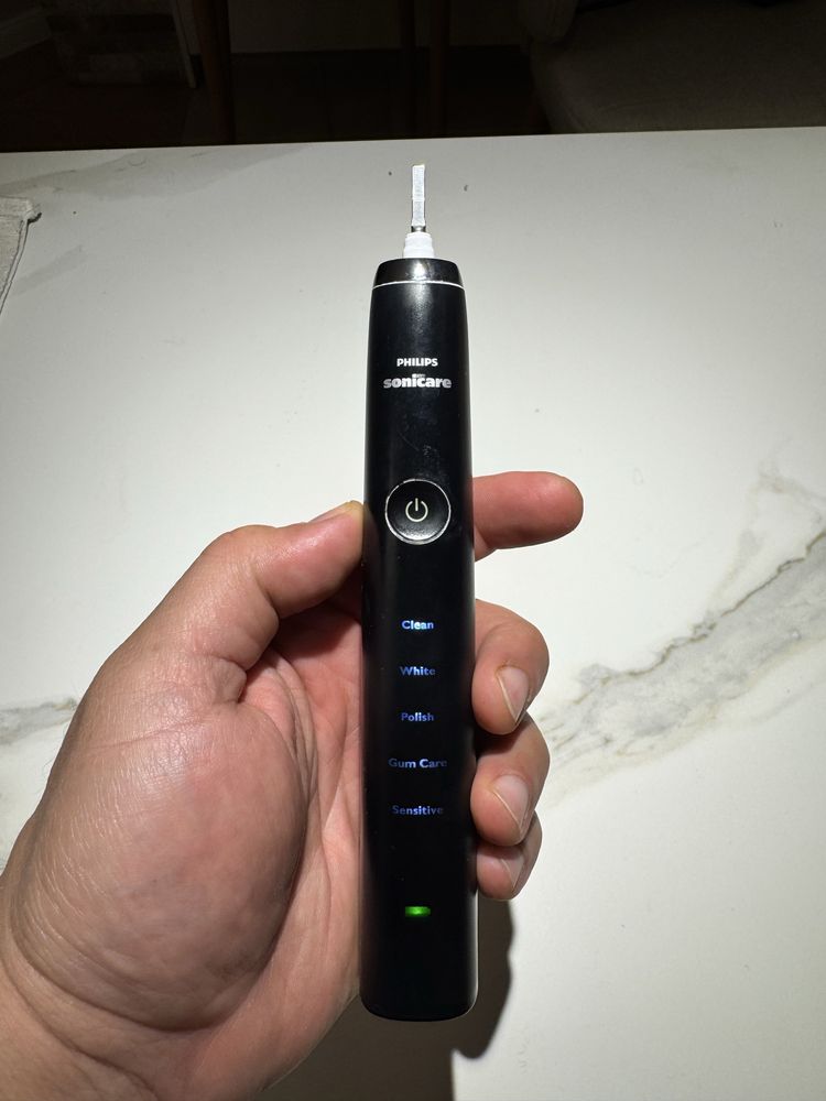 Звукова четка Philips Sonicare 9000 Diamondclean