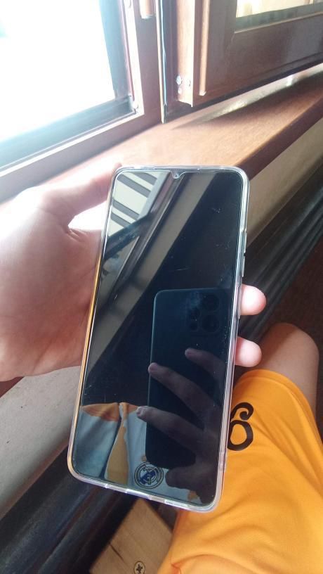 Redmi12c karopka bor