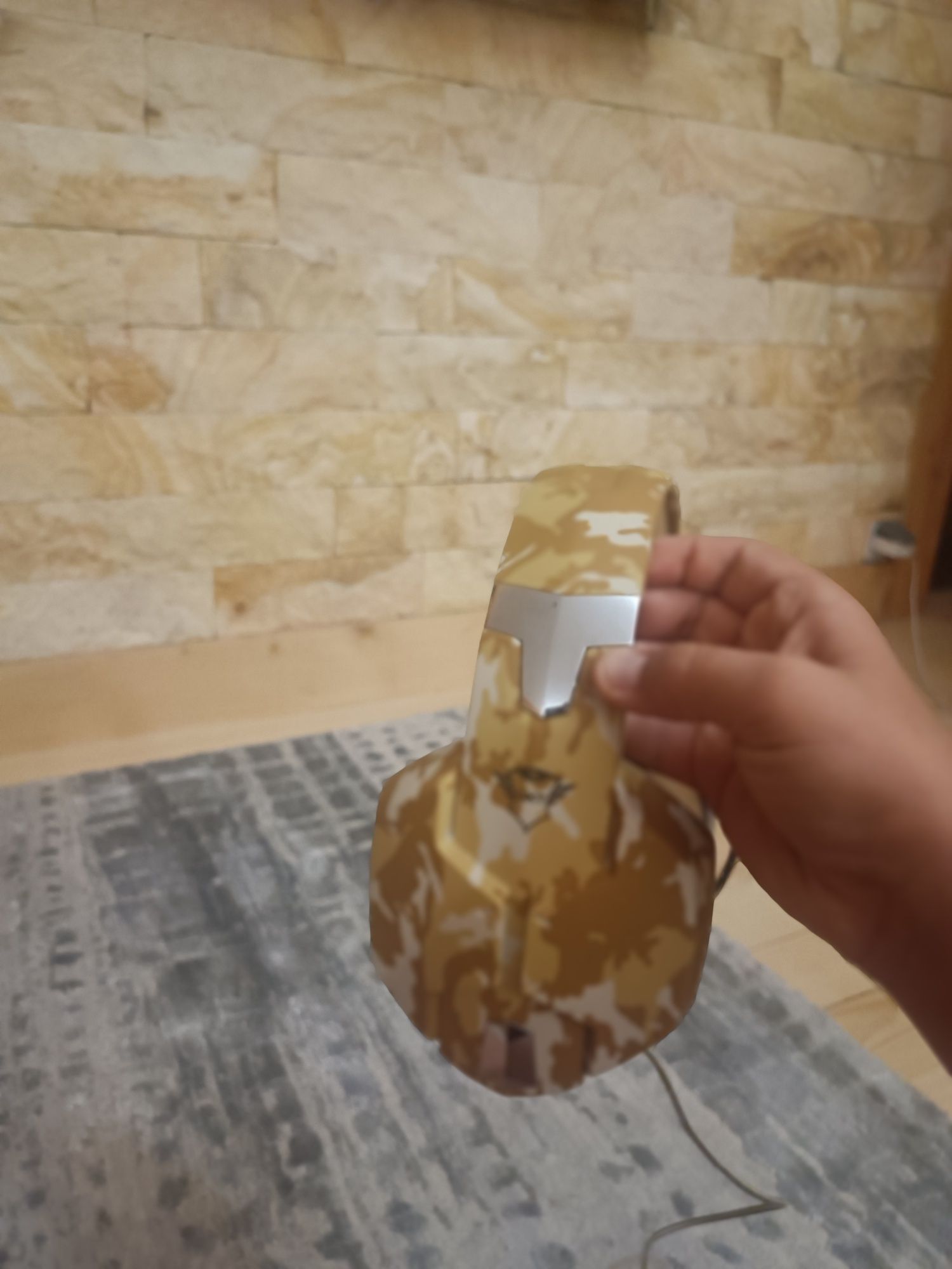 Продавам геймърски слушалки