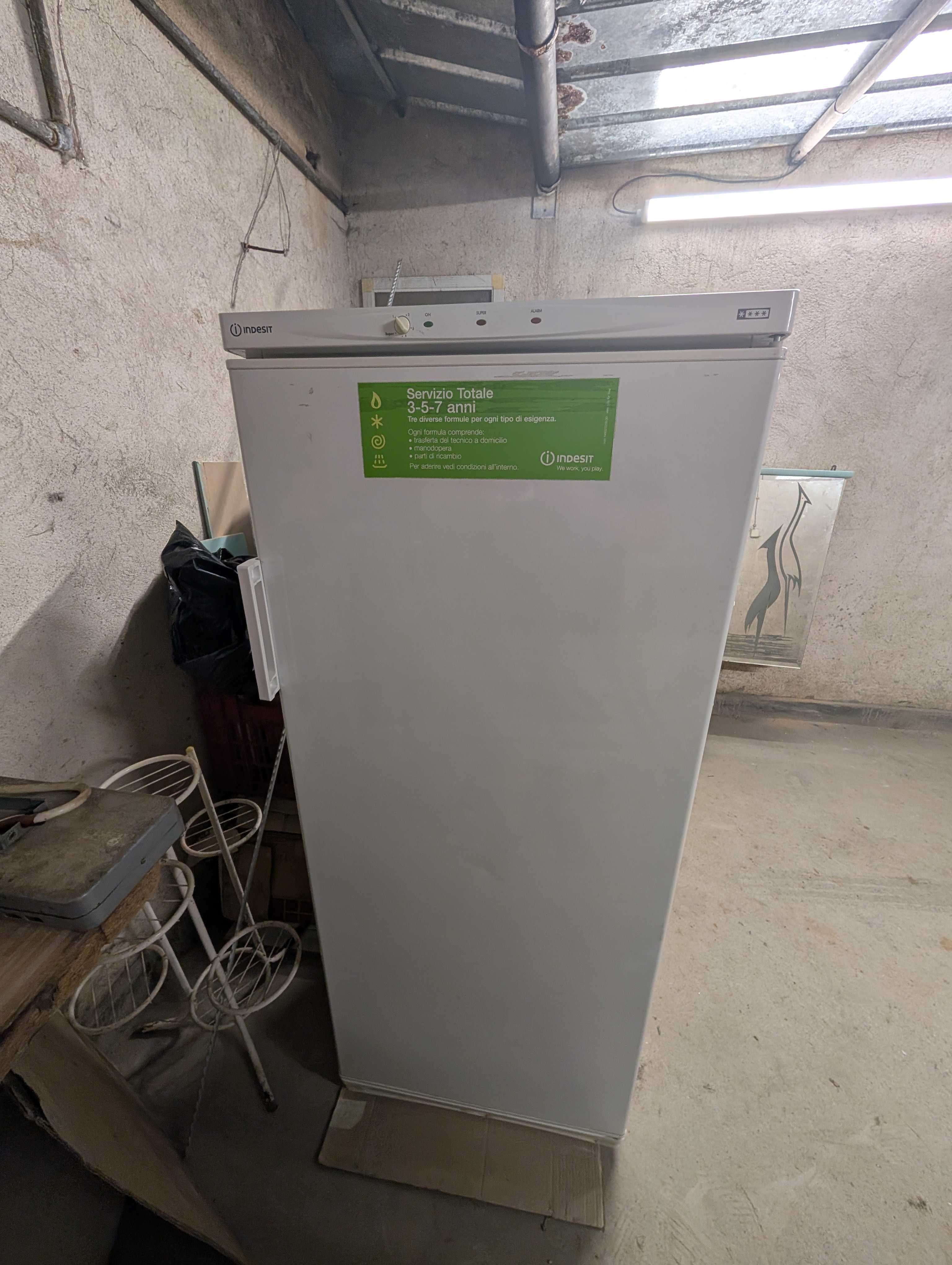 Използван INDESIT фризер