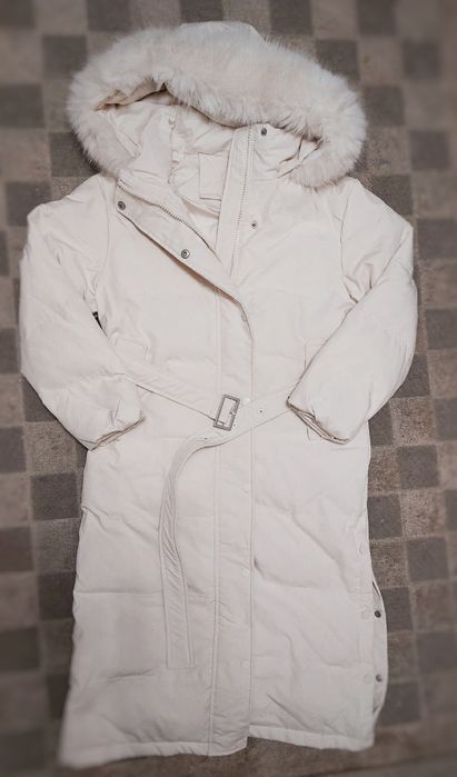 Пуховик белый зимний