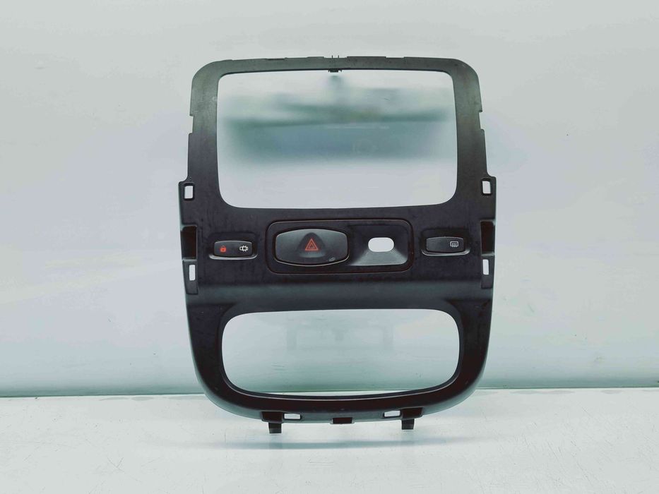 Trimuri bord Dacia Duster [Fabr 2010-2017] 682604477R