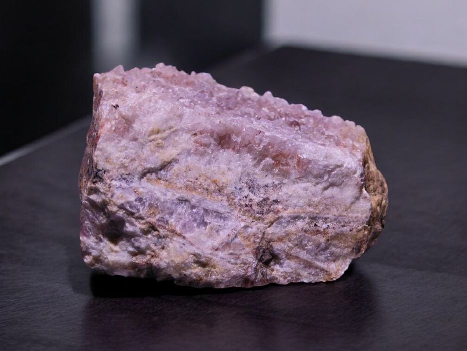 Рядък Аметист от Маджарово – Натурална Друза за Ваша Колекция!