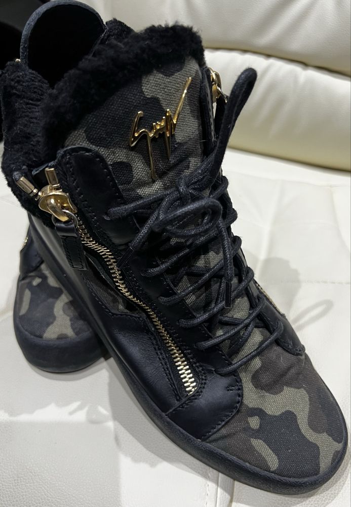 Giuseppe Zanotti Coby fur