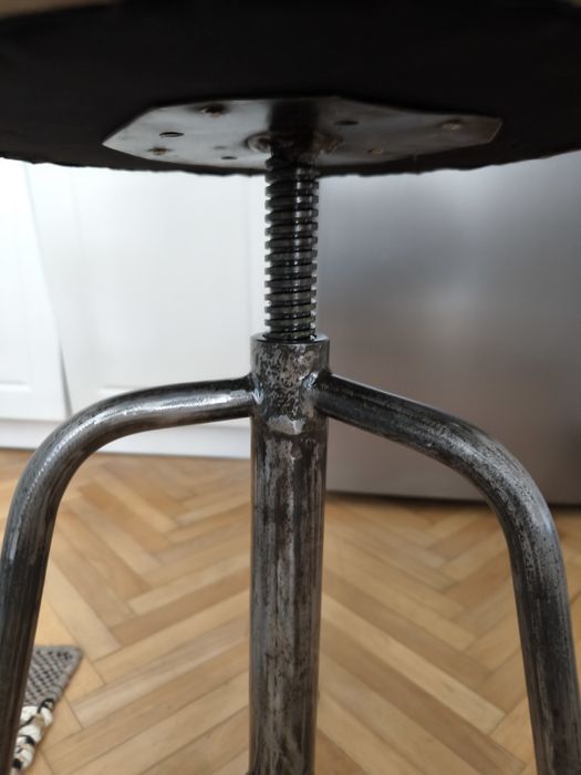 Винтидж бар стол на винт