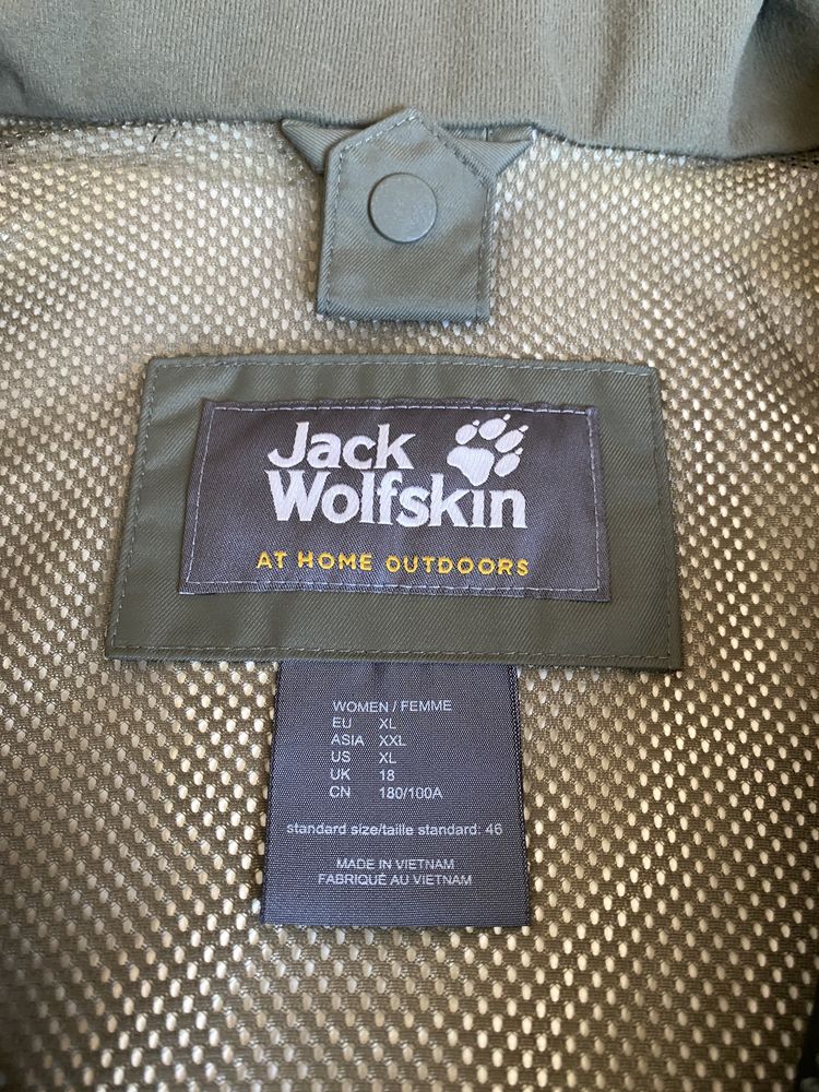 Jacheta impermeabila,Jack Wolfskin,marime XL(46)