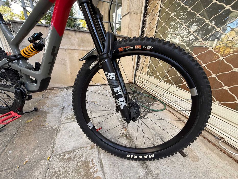 Ендуро колело YT CAPRA UNCAGED 10 MX (29″/27.5″) Размер M