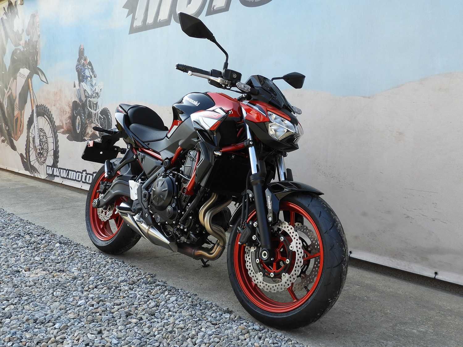 Motocicleta Kawasaki Z650 ABS 2024 | Rate | Leasing