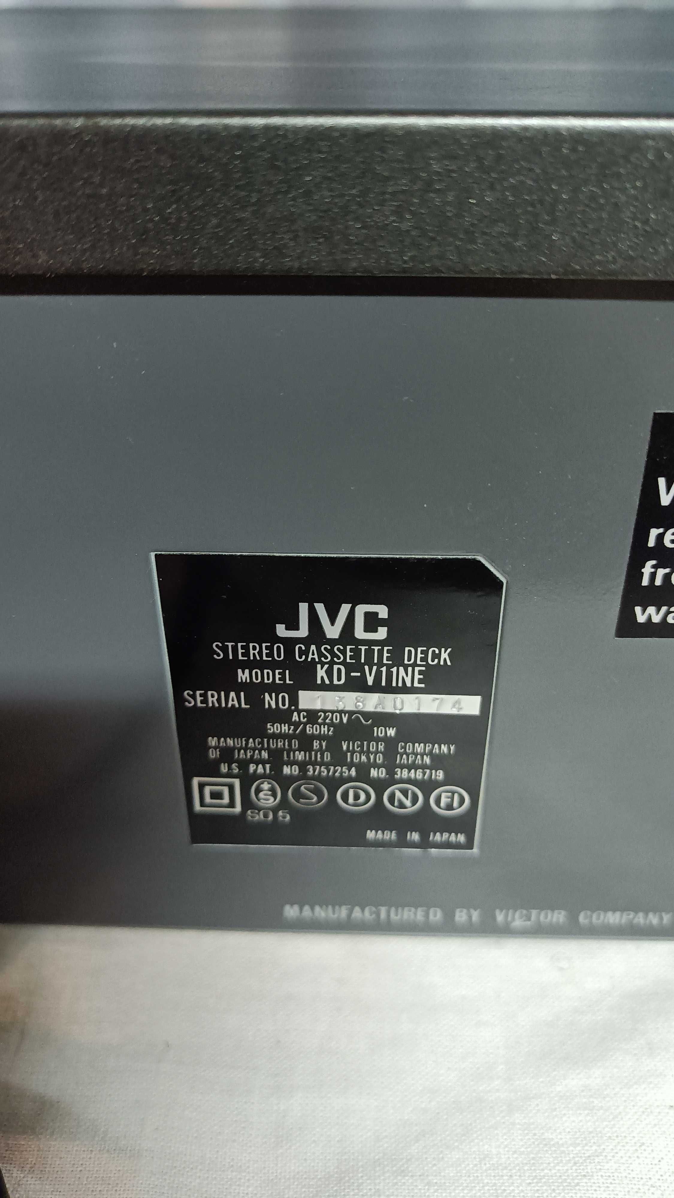 JVC KD V11 stereo cassette deck retro