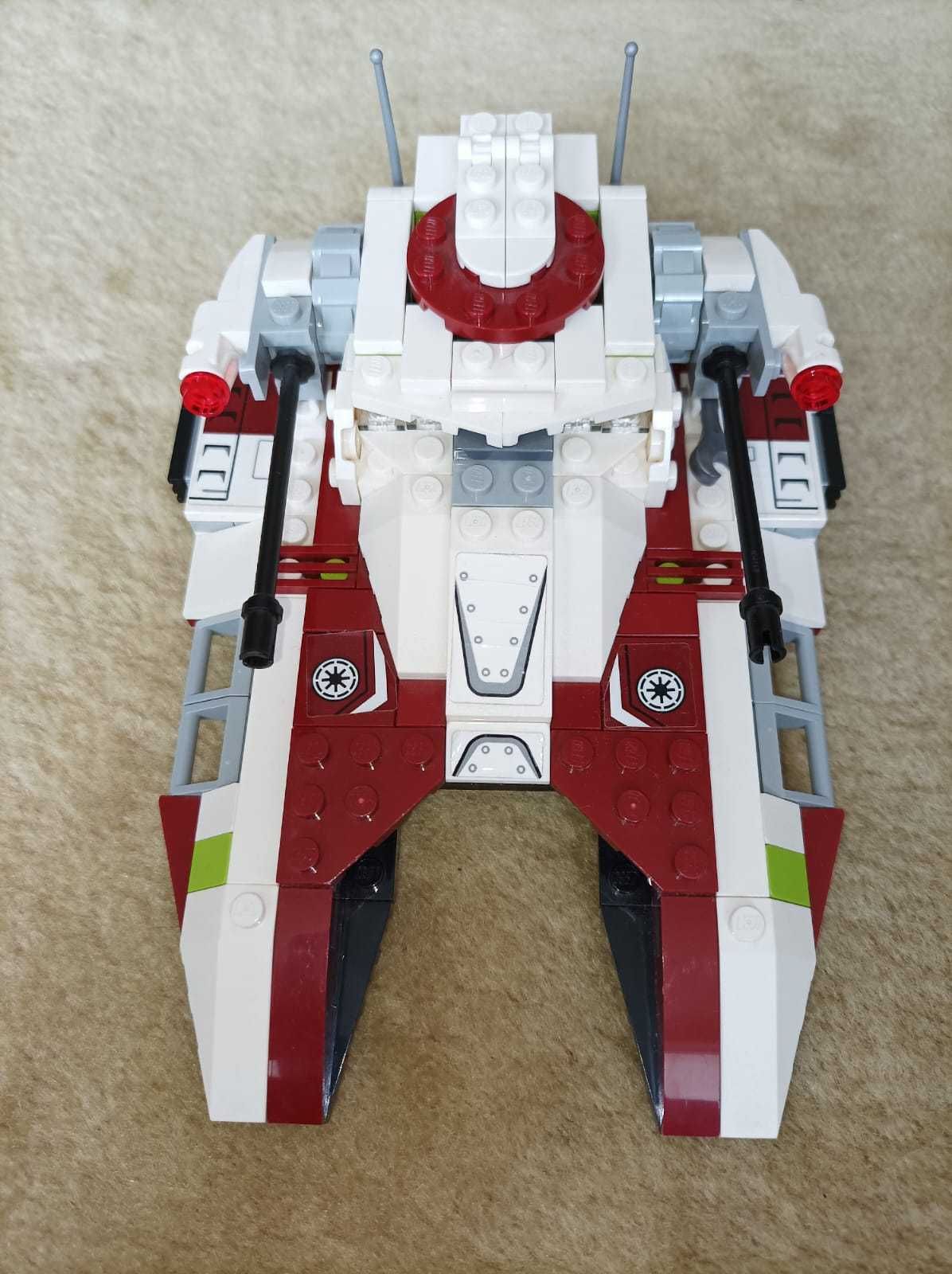 LEGO Star Wars, Republic Fighter Tank,set 75182,an 2017) fara figurine