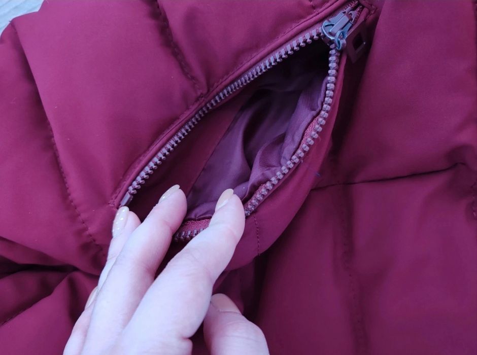 Geacă de iarnă roșie