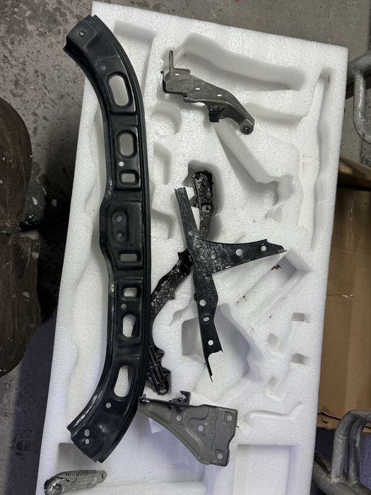 Собля экрана на лексус gx 460 фара бампер