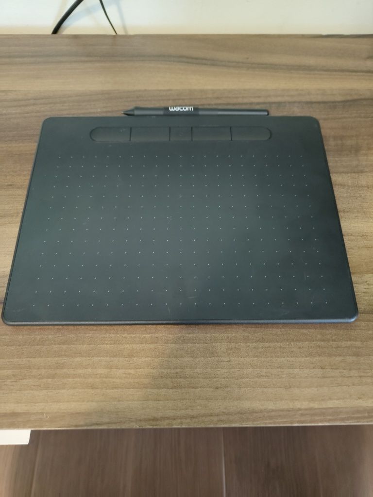 Wacom intuos M графичен таблет