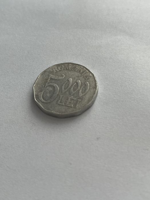 moneda 5000 lei din 2002 si 2004