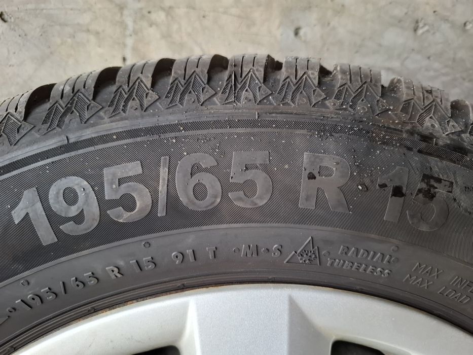 Зимни гуми Semperit 195/65/15" на метални джанти 5×112/15"+тасове