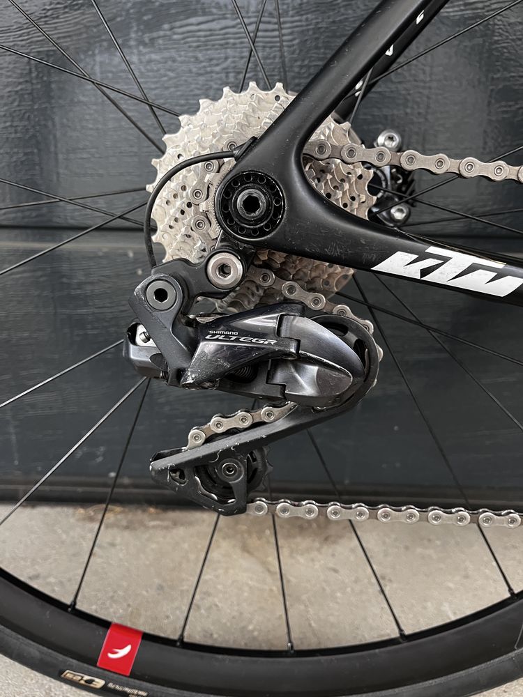 Карбонов шосеен велосипед KTM Reveletor Alto team