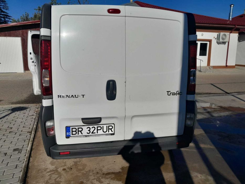 renault trafic 2.0