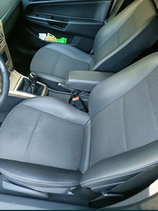 Opel Astra H 1.9 diesel 120 cai buton Sport