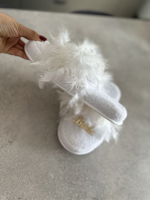 Papuci bride cu pene