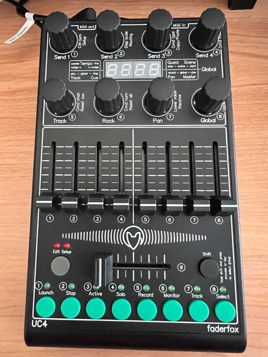 Faderfox UC4 MIDI Controller