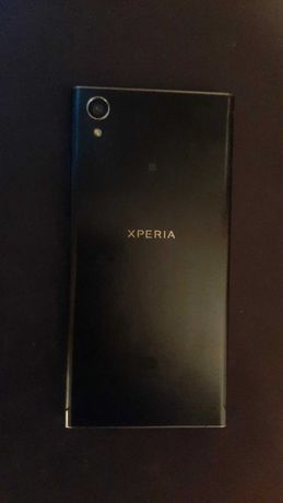 Продам смартфон Sony Xperia XA1