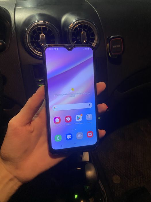 Продам Самсунг А10s 32gb