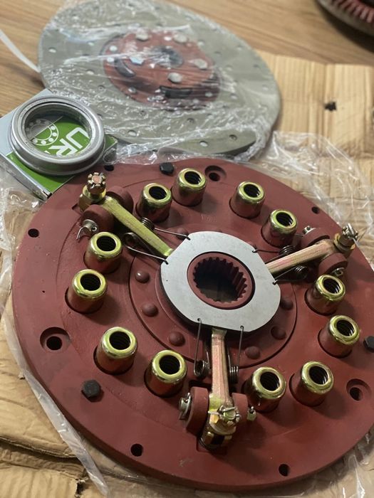 Set ambreiaj U650 / placa presiune / disc ambreiaj /rulement pres