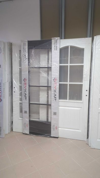 Интериорни врати на склад в София