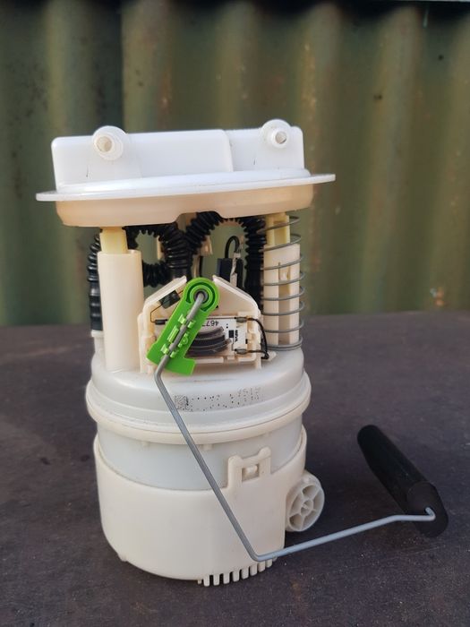 Топливная станция(модуль) топливный насос на Reno Daster