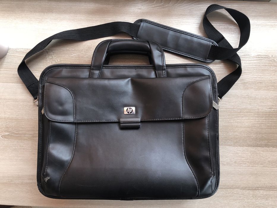 Кожена Чанта за лаптоп HP Business RR316UT Executive Leather Case