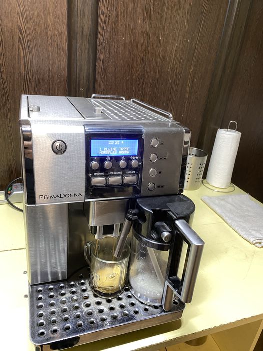 Expresor/Espressor aparat cafea Delonghi Primadonna (garantie)