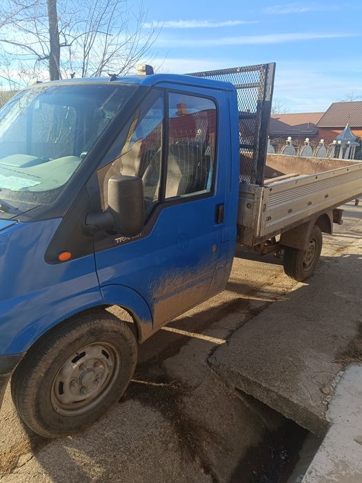 Vând carosata motor 2400